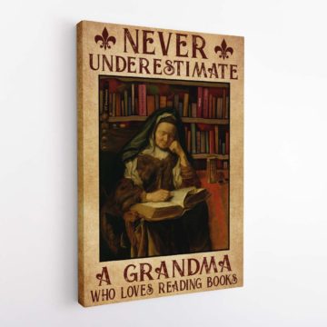 Never Underestimate A Grandma Who Loves Reading Book